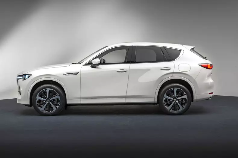 Mazda CX-60 premiera 007