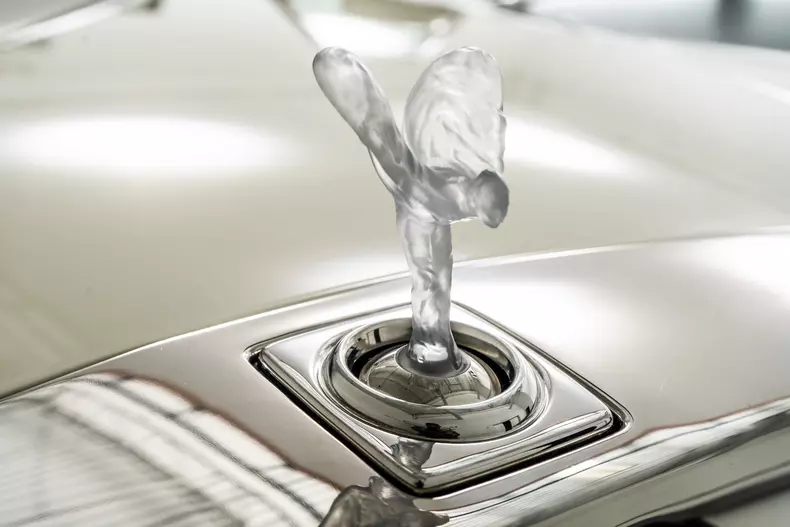 12018-Rolls-Royce-Phantom-1596034423