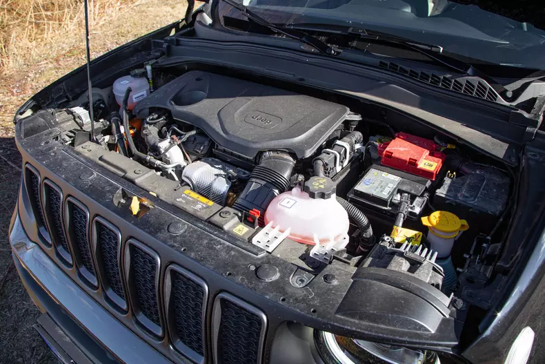Jeep-Renegade-PHEV-23