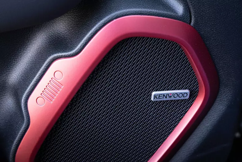 Jeep-Renegade-PHEV-33