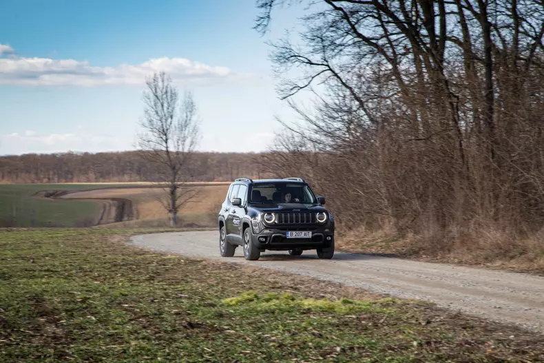 Jeep-Renegade-PHEV-5