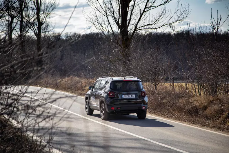 Jeep-Renegade-PHEV-9