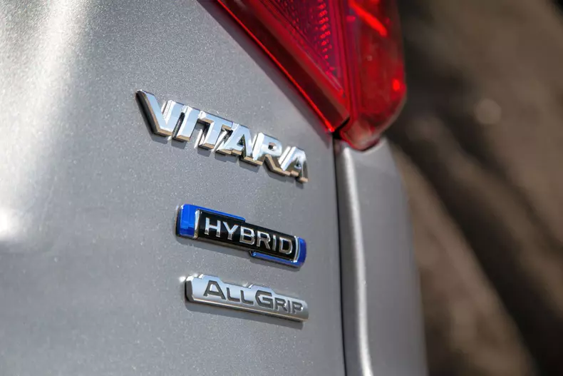 Suzuki Vitara Hybrid 003