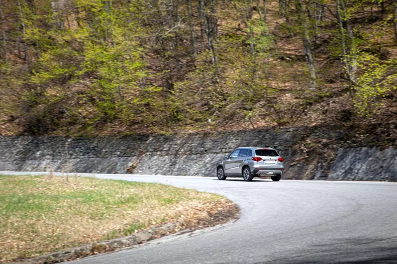 Suzuki Vitara Hybrid 005