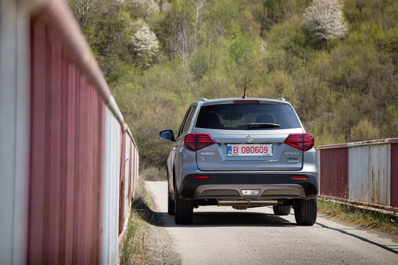 Suzuki Vitara Hybrid 017