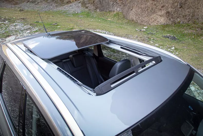 Suzuki Vitara Hybrid 022