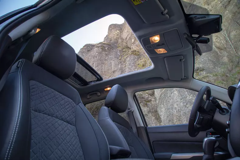 Suzuki Vitara Hybrid 023