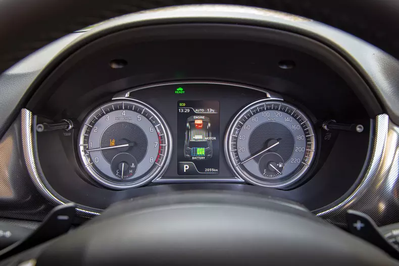 Suzuki Vitara Hybrid 029