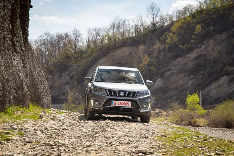 Suzuki Vitara Hybrid 042