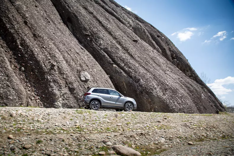 Suzuki Vitara Hybrid 044