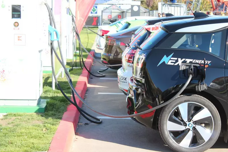 vanzari masini electrice romania