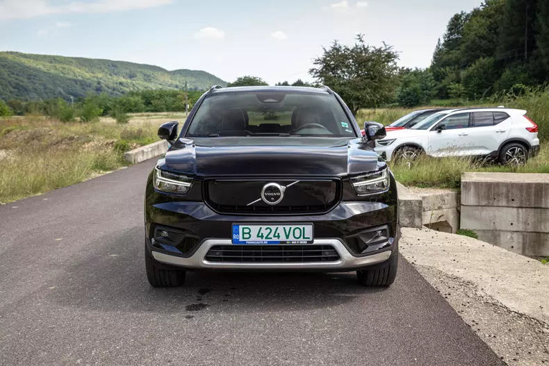 Volvo XC40 3 067
