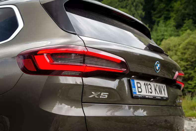 BMW X5 45e 013