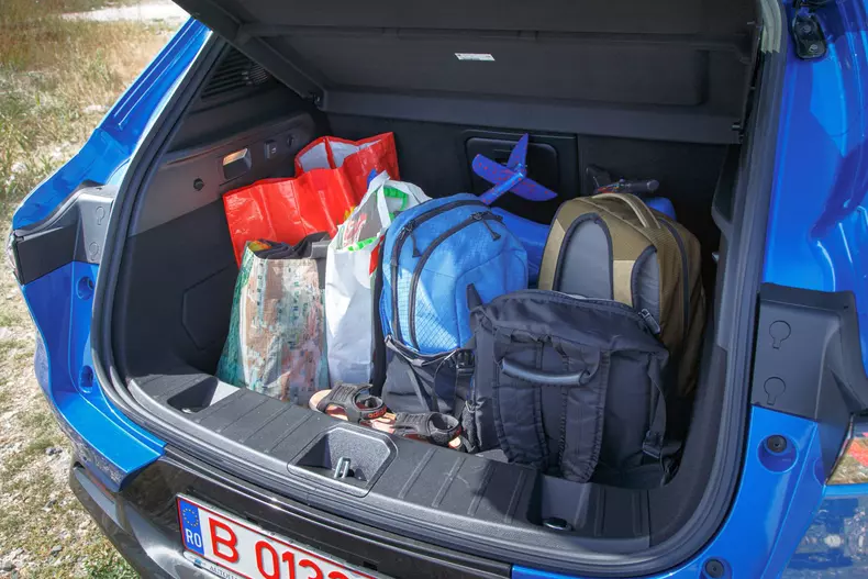 Alfa Romeo Tonale 025