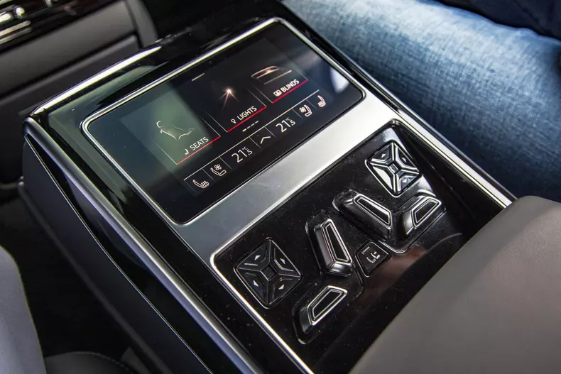 Audi A8 PHEV facelift 011