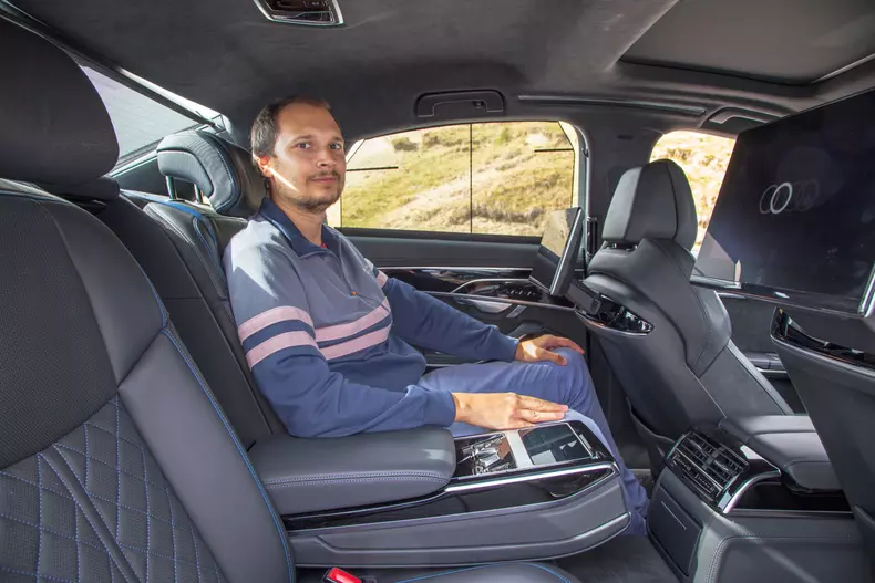 Audi A8 PHEV facelift 024