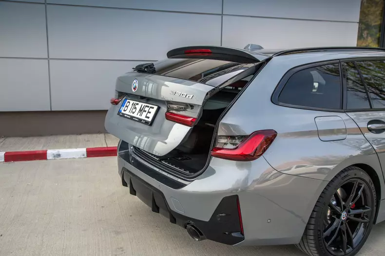 BMW Seria 3 Touring 018