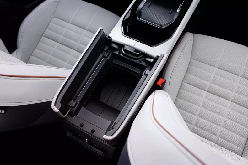 202303_Renault-Espace_INT_0246-2