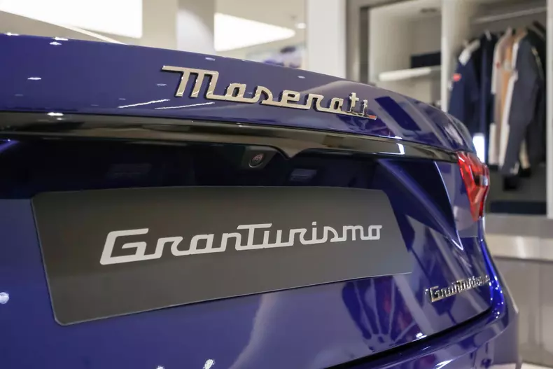 Maserati Gran Turismo pret Romania 008