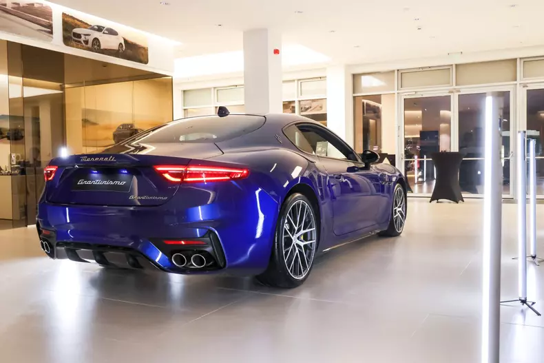 Maserati Gran Turismo pret Romania 015