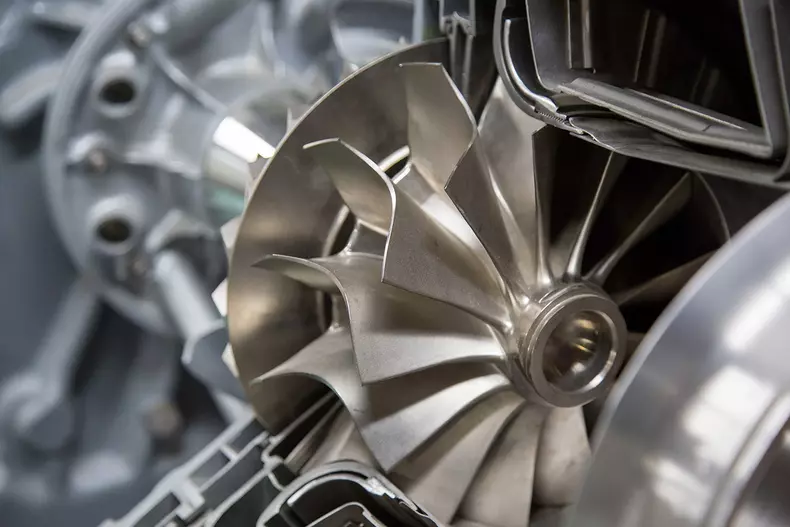 auto-bild.ro Turbocompressori-TurboMG-Varese-017-2