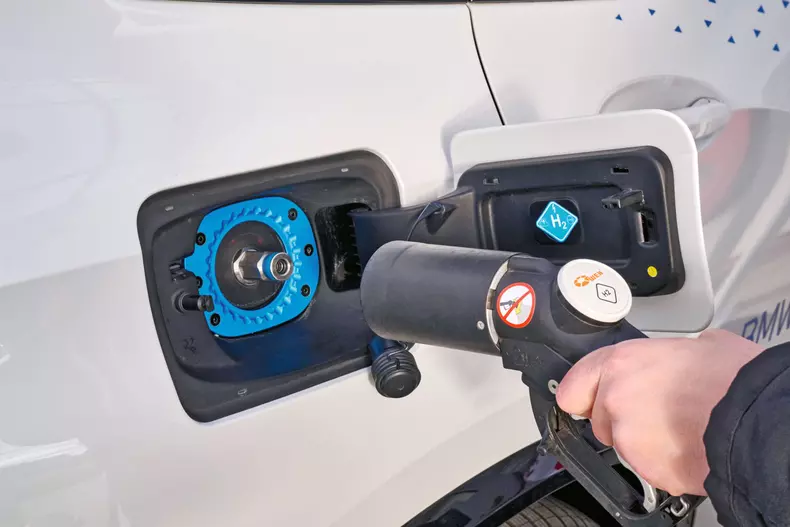 BMW iX5 Hydrogen 003