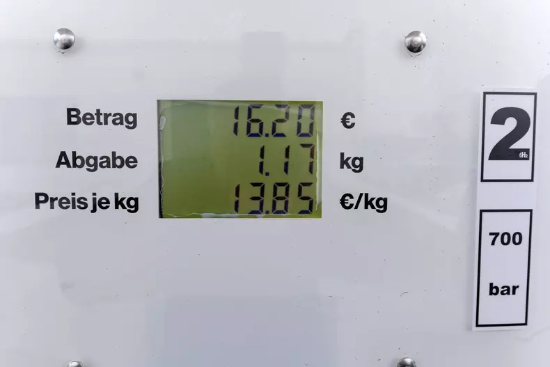 BMW iX5 Hydrogen 005