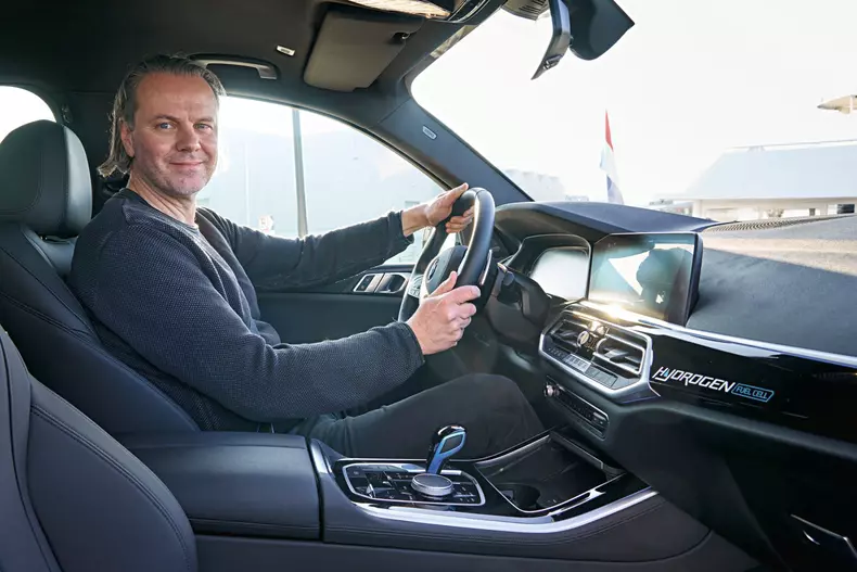 BMW iX5 Hydrogen 006