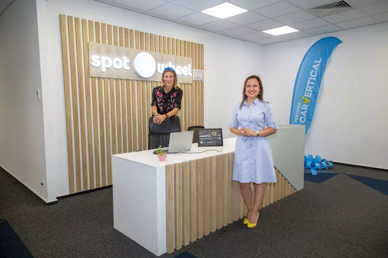 Interviu Spotawheel cu Veronica Negru si Roxana Ciuhulescu 019