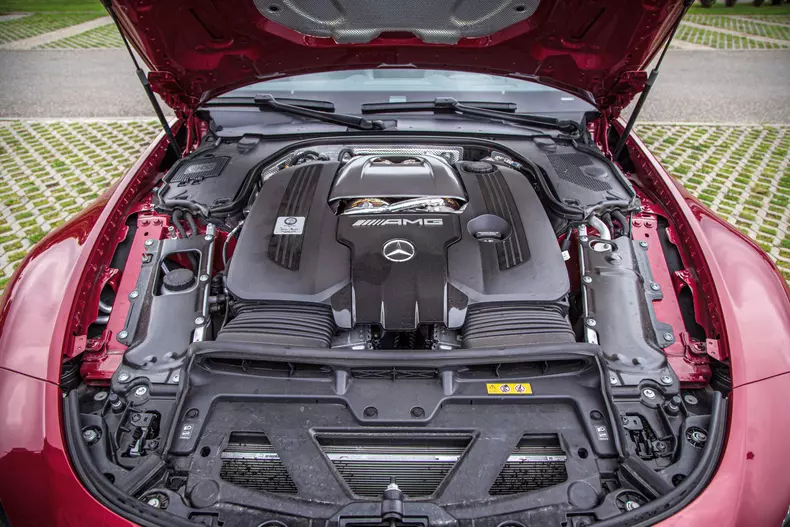 Mercedes V8 low res 001