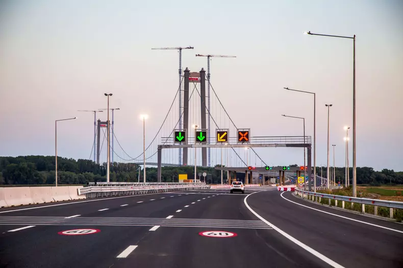 Oana si SsangYong Korando low res 041