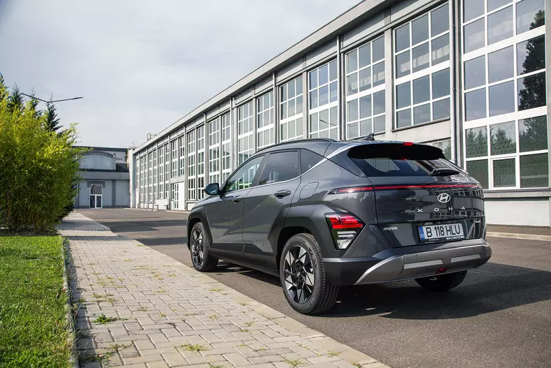 Hyundai Kona-20