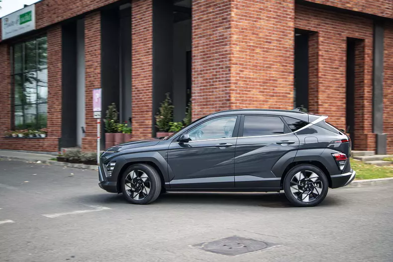 Hyundai Kona-67
