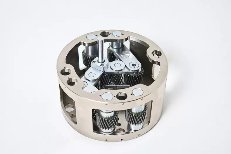 Universal-Wheel-Drive-System-(Uni-Wheel)-2