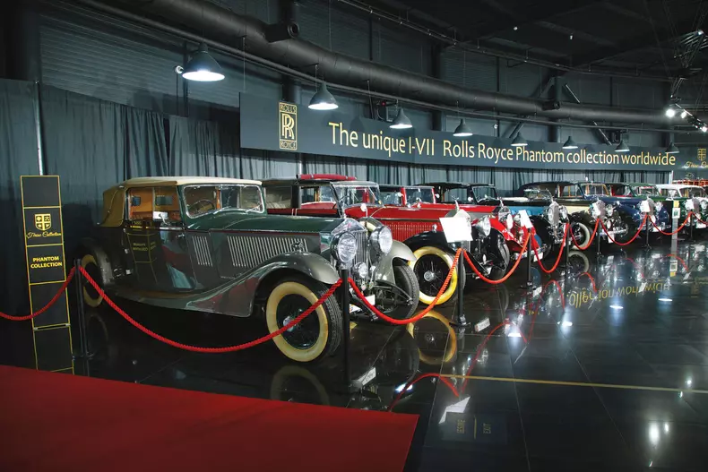 Tiriac Collection 017