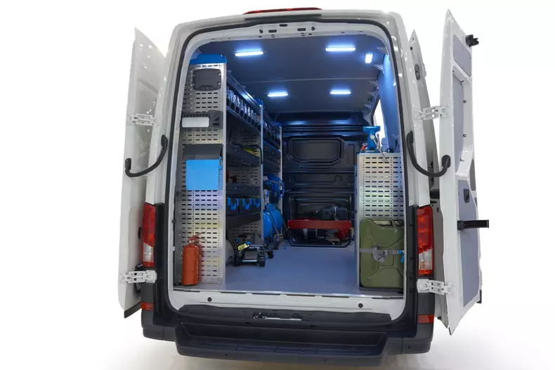 Back,View,Of,Mobile,Auto,Service,On,The,Chassis,Of