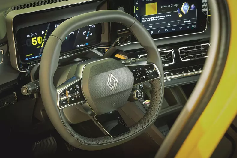 Renault R5 – Iconic Jaune