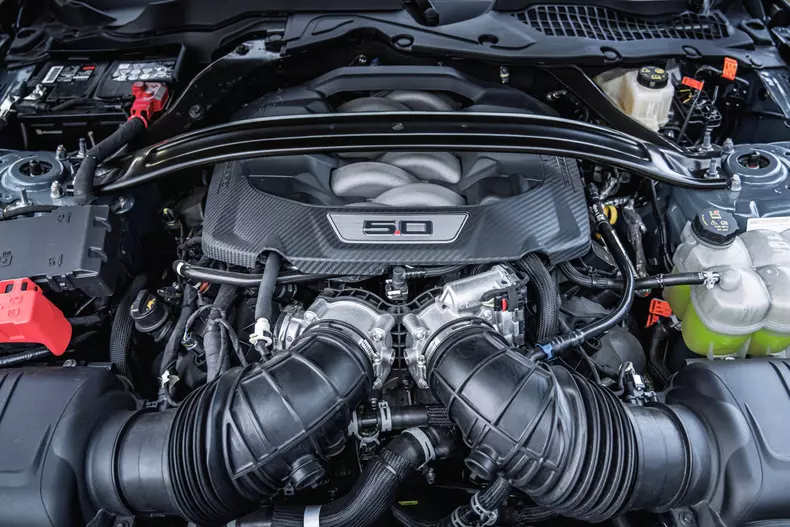 Ford Mustang 2024 012