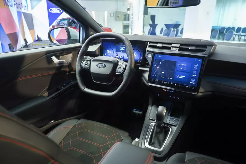 Ford Puma facelift 2024 013