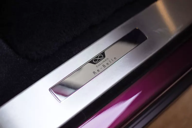 Rolls Royce Cullinan Black Badge 007