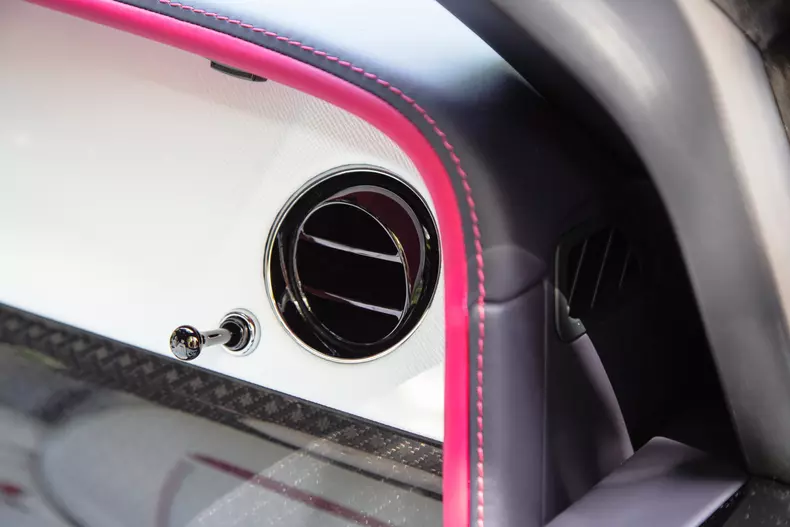 Rolls Royce Cullinan Black Badge 047