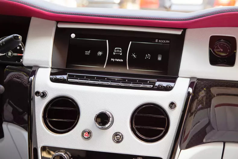 Rolls Royce Cullinan Black Badge 048