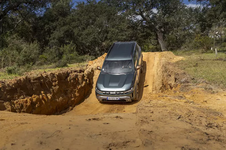 Dacia-Duster-4×4-033