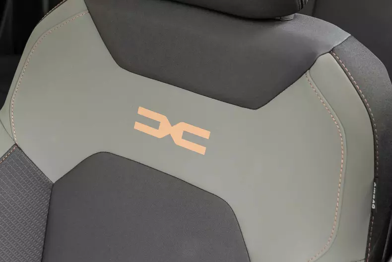 Dacia-Duster-Extreme-details-016