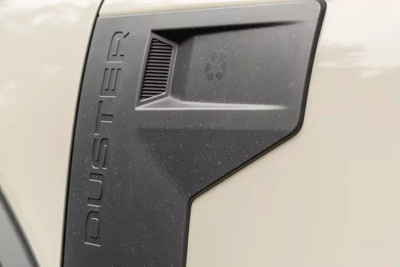 Dacia-Duster-Extreme-details-ext-014