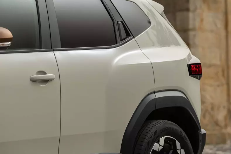 Dacia-Duster-Extreme-details-ext-015