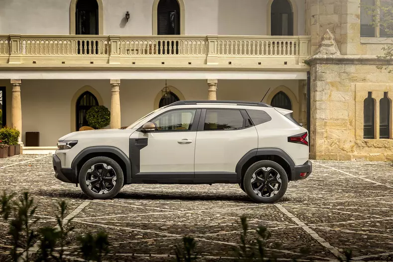 Dacia-Duster-Hybrid-029