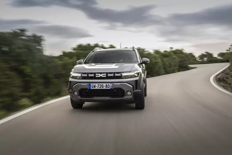 Dacia-Duster-TCe-007