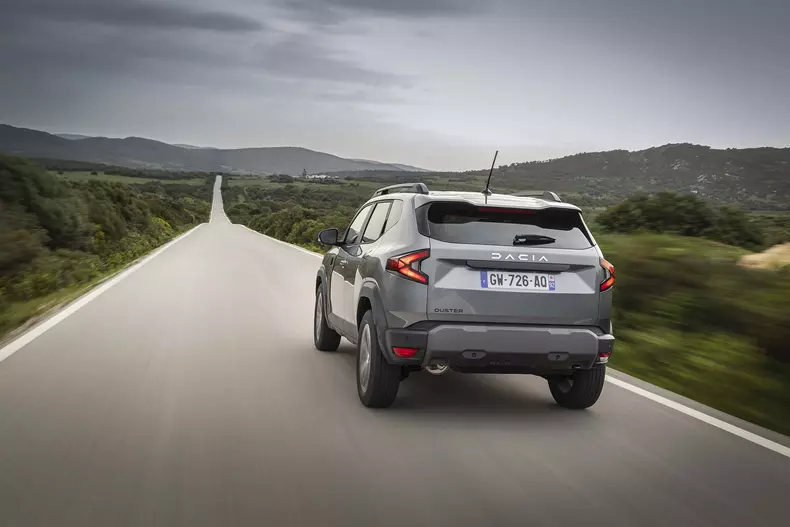 Dacia-Duster-TCe-009