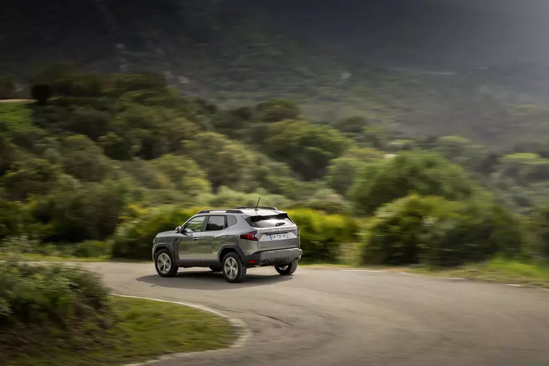 Dacia-Duster-TCe-019